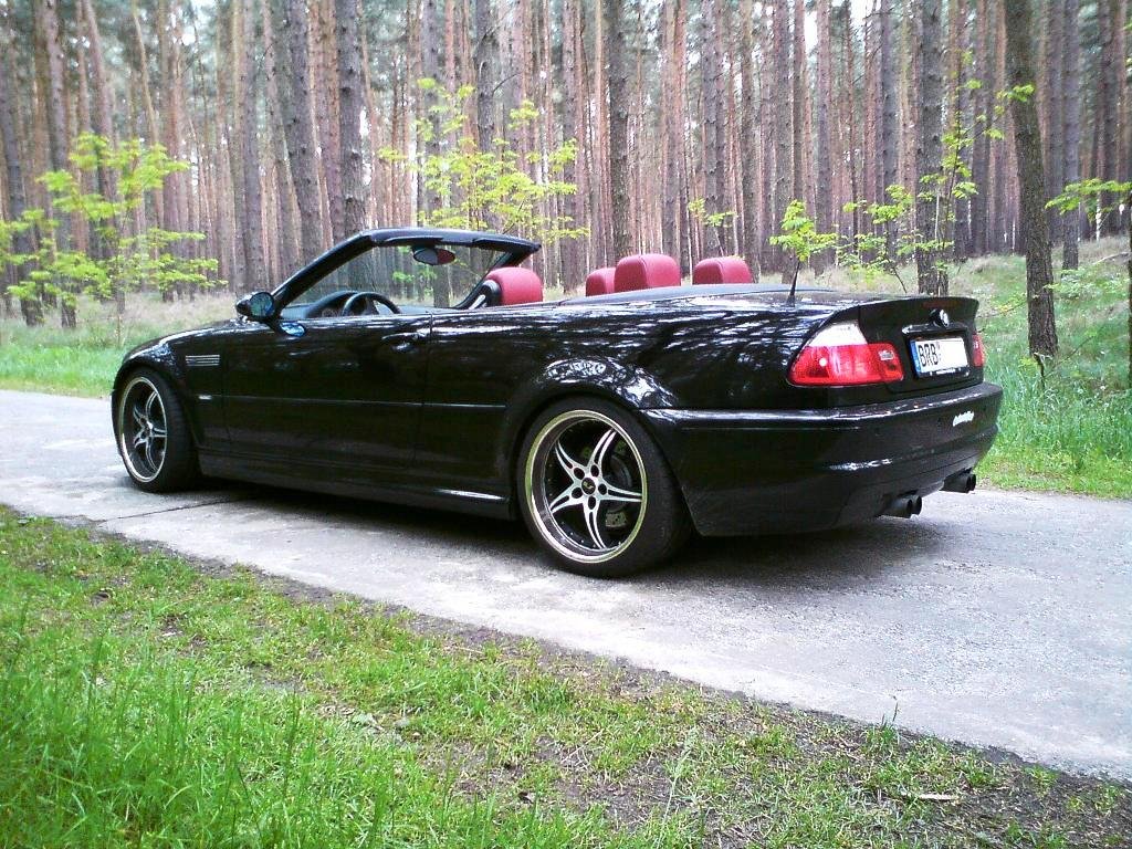 Mein schwarzer oben ohne M3 :)