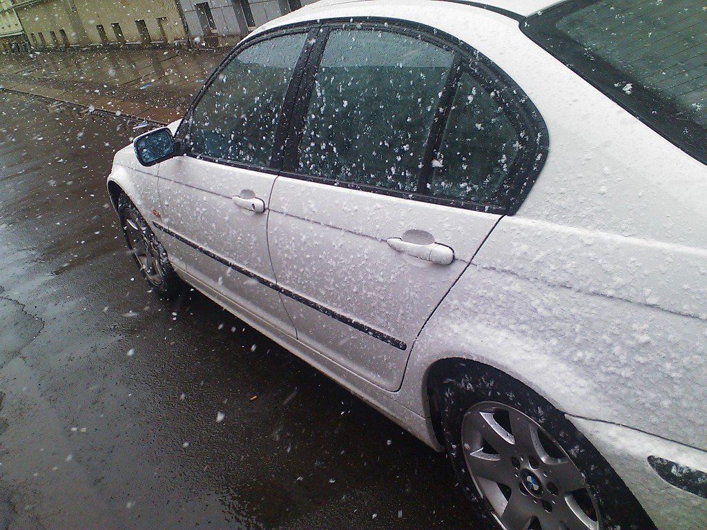 Das erste Mal Schnee für mein Auto