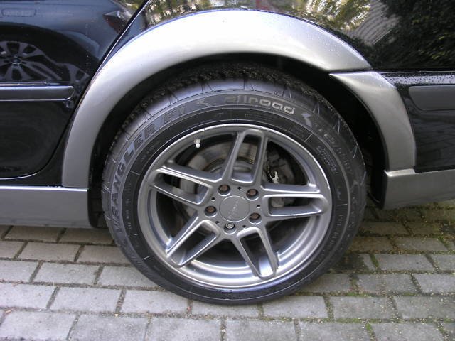 X-Road_hinten_links_org.jpg