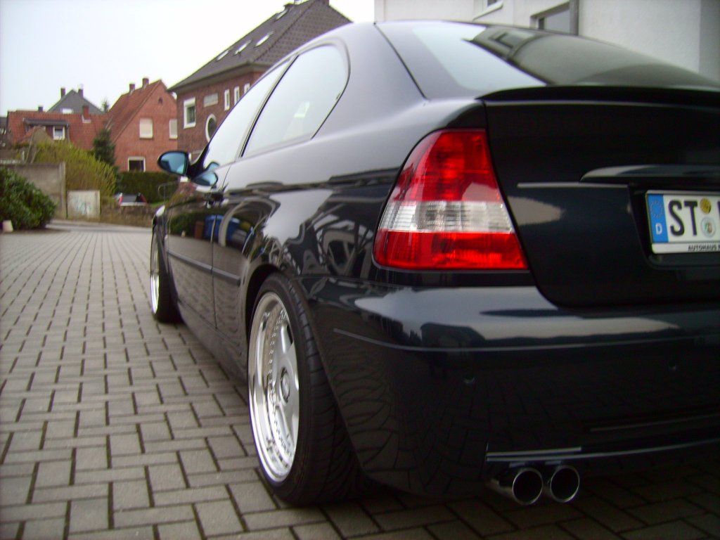 BMW318ti 008.jpg