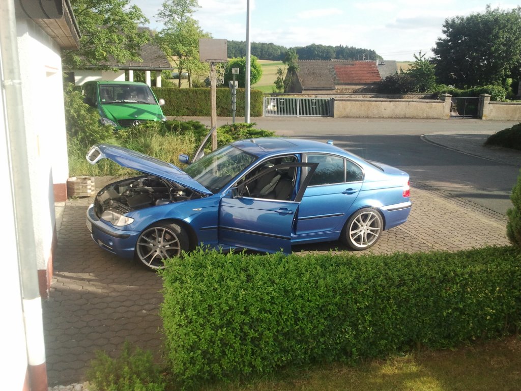 BMW 330i