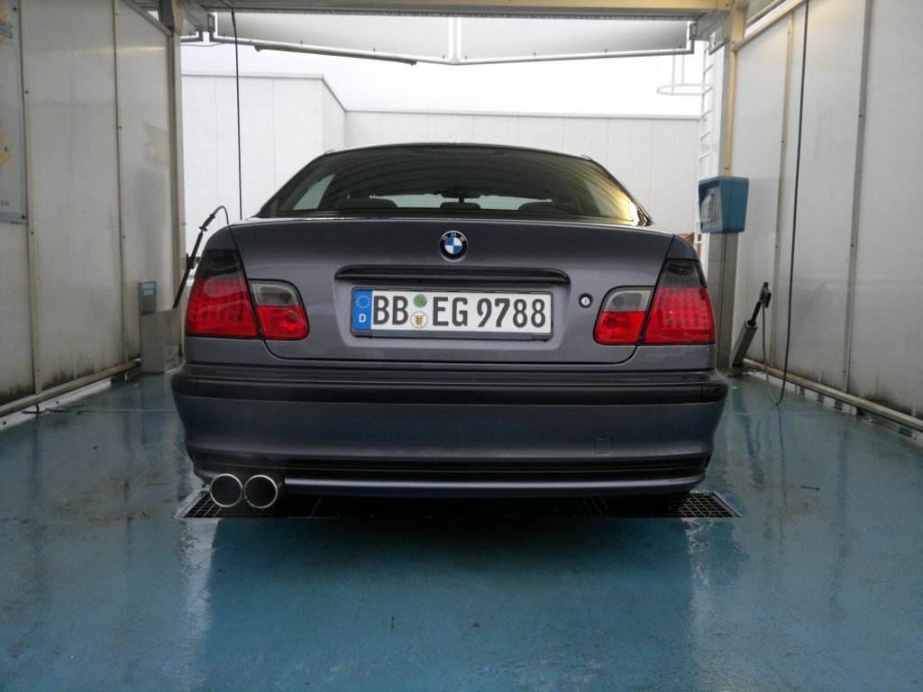318i