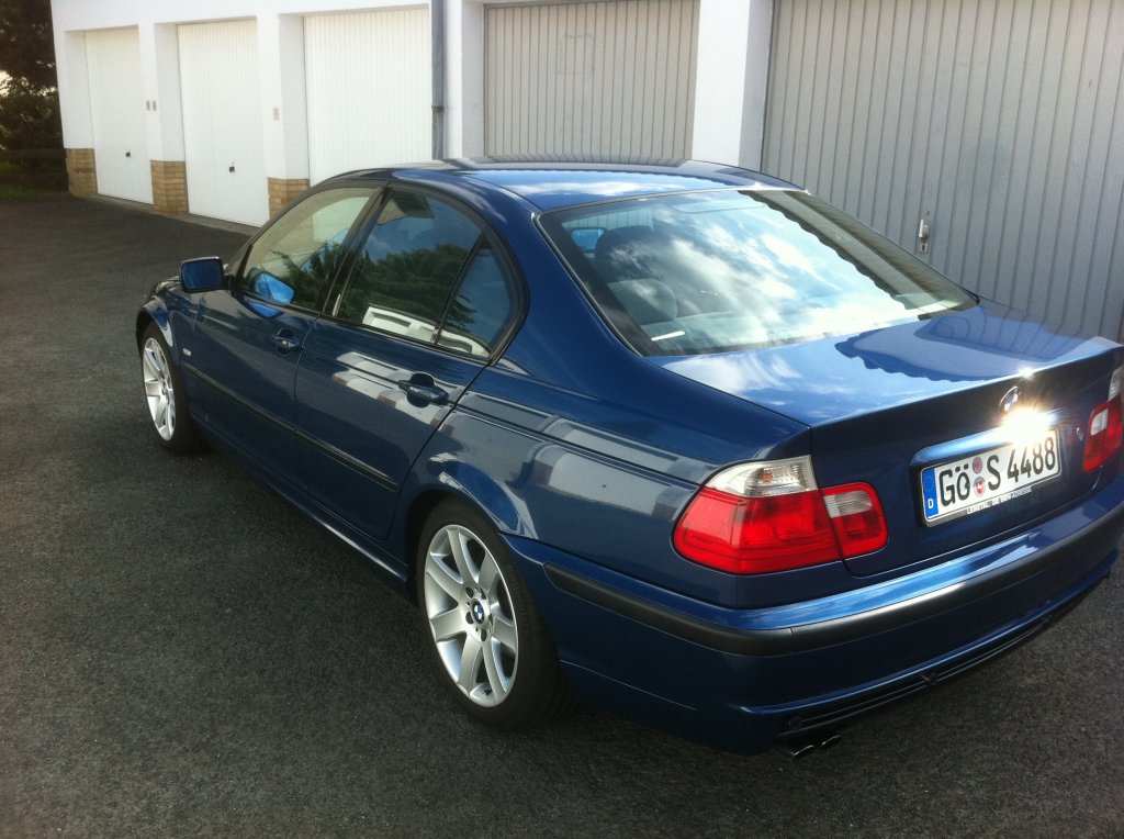 320i