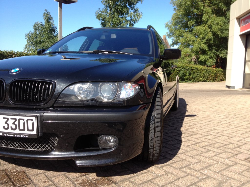 330 xi
