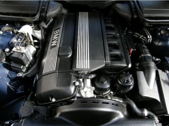 BMW330i Touring Motor