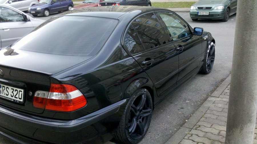320i Schwarz auf Schwarz auf Schwarz