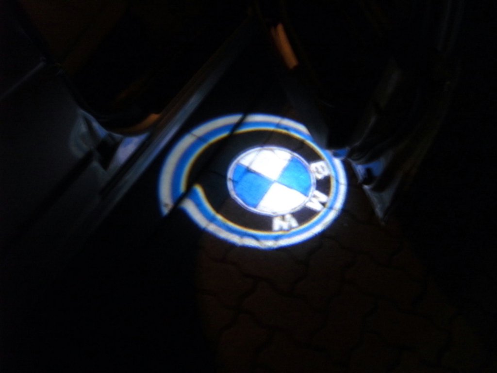 BMW LED Einstiegsleuchten (4).JPG