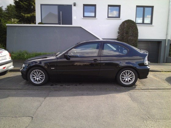BMW.seite.jpg
