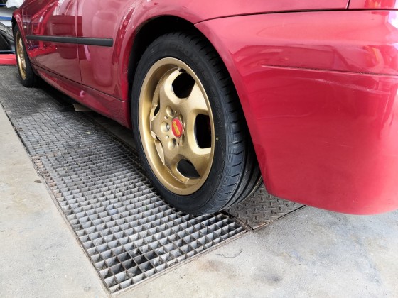 E46 compact imolarot mit Styling 23 in gold