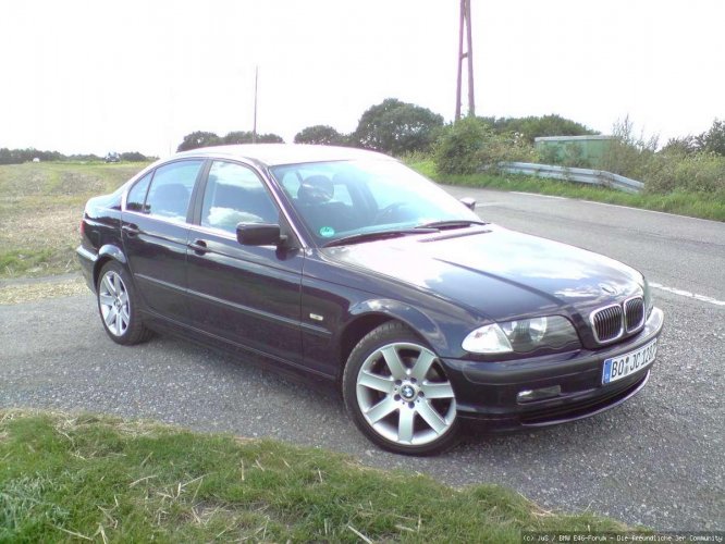 320i