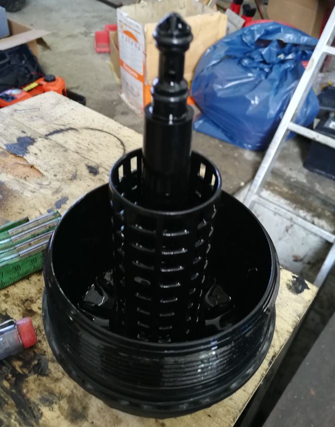 BMW E46 mit M54 Motor, Rote Öllampe flackert im Standgas bei heißem Motor. (Ist manchmal bei Motoren mit hoher Laufleistung)