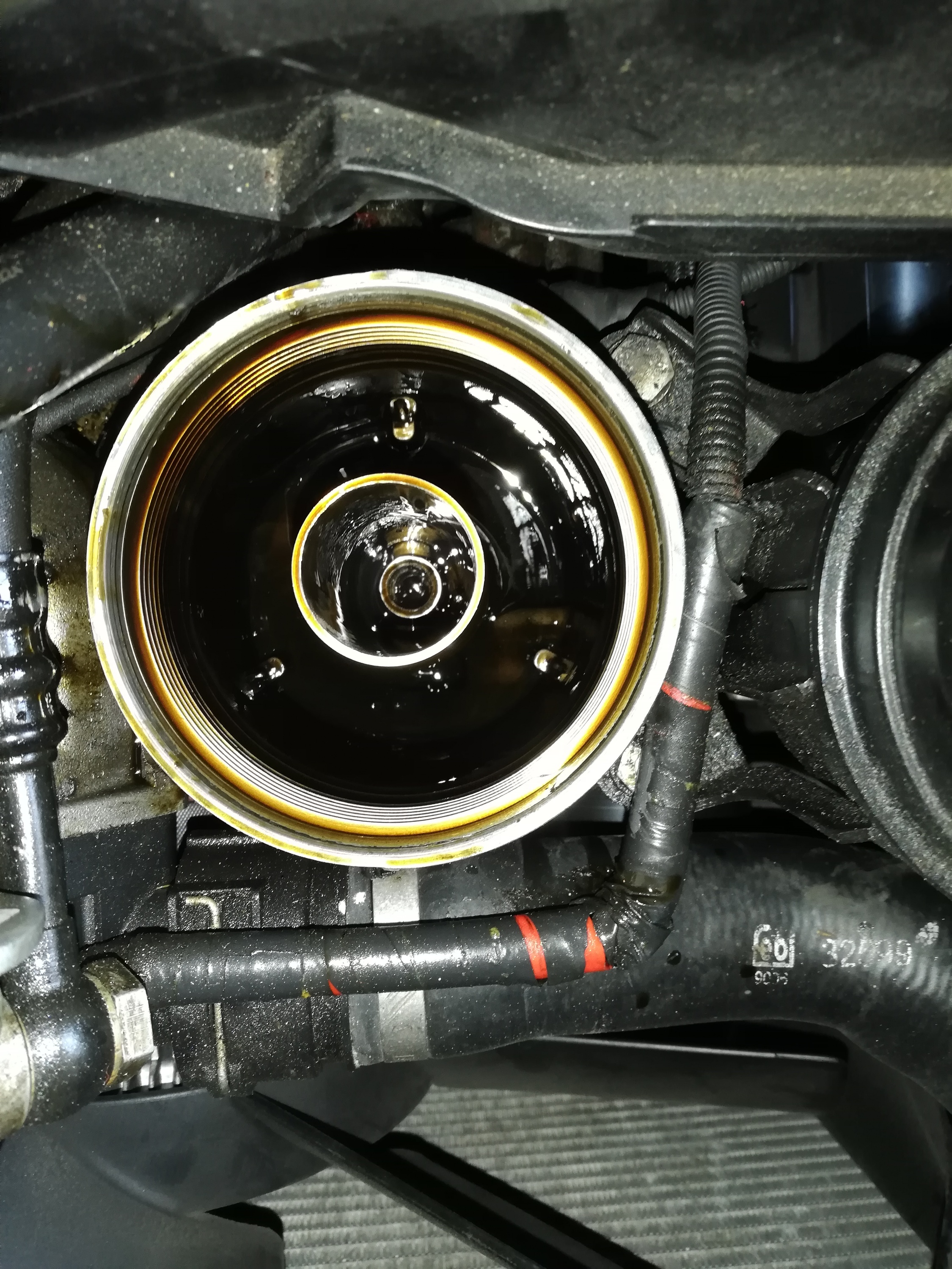 BMW E46 mit M54 Motor, Rote Öllampe flackert im Standgas bei heißem Motor. (Ist manchmal bei Motoren mit hoher Laufleistung)