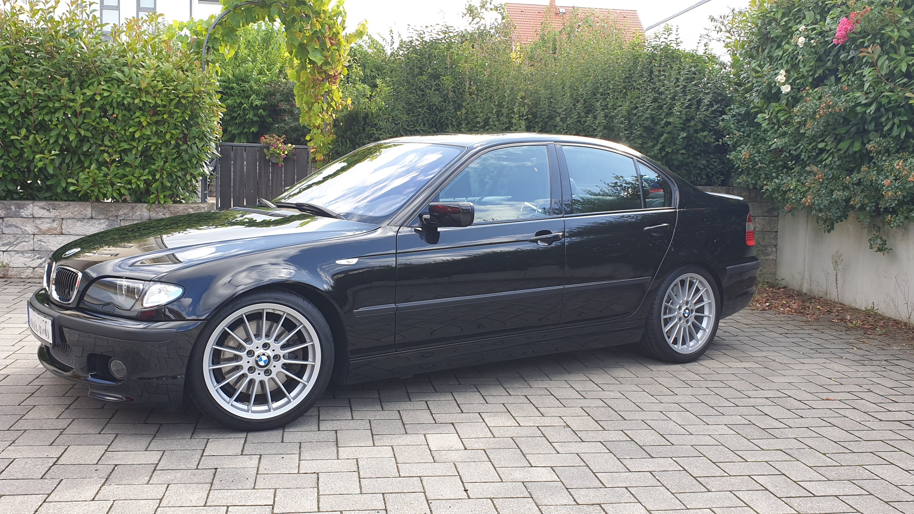 330i